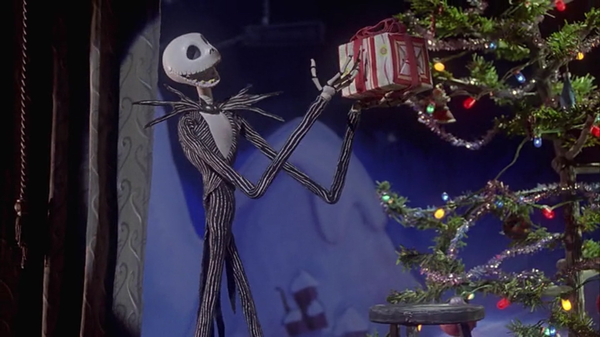 《圣诞夜惊魂》：一部歌颂爱的“恐怖”动画