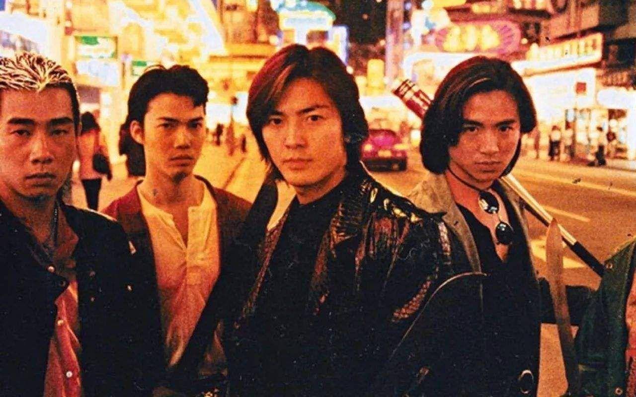 从贫民窟爬出来的陈小春，成名后为何不去找被