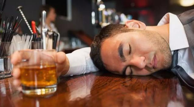 適量喝酒有益無害？ 哈佛大學的研究：並不鼓勵所有人都這麼做