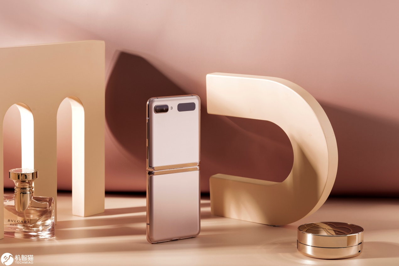 三星Galaxy Z Flip 5G体验：迄今为止颜值最高的折叠手机