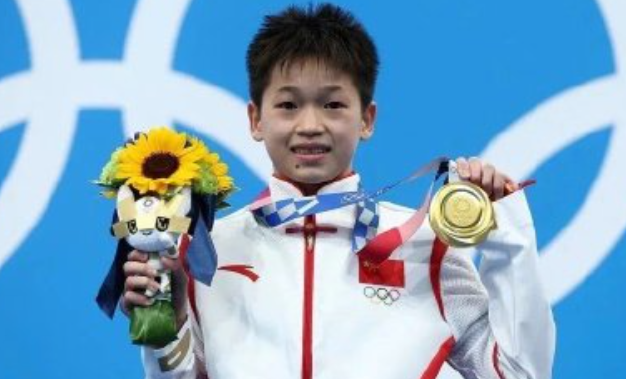 14岁全红婵破跳水记录夺金，3家公司来奖励，送房送商铺还送20万