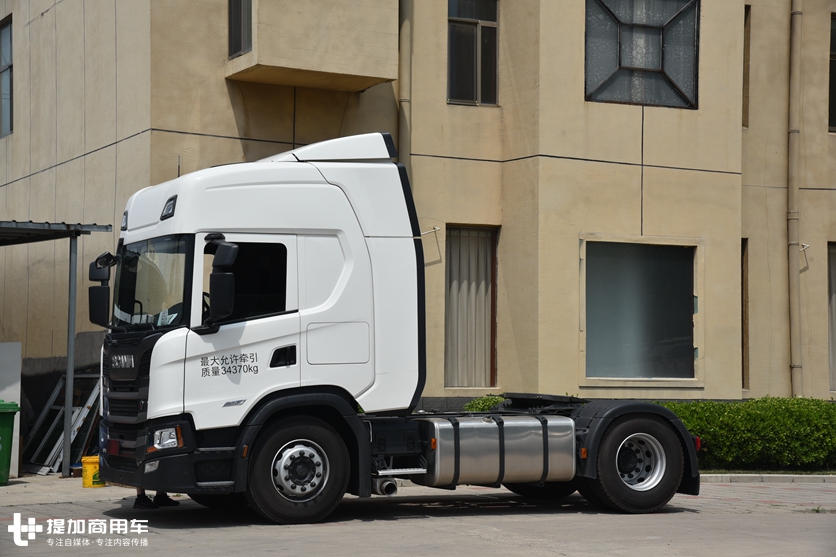 斯堪尼亚的国六入门车型,特别适合快递运输,据说