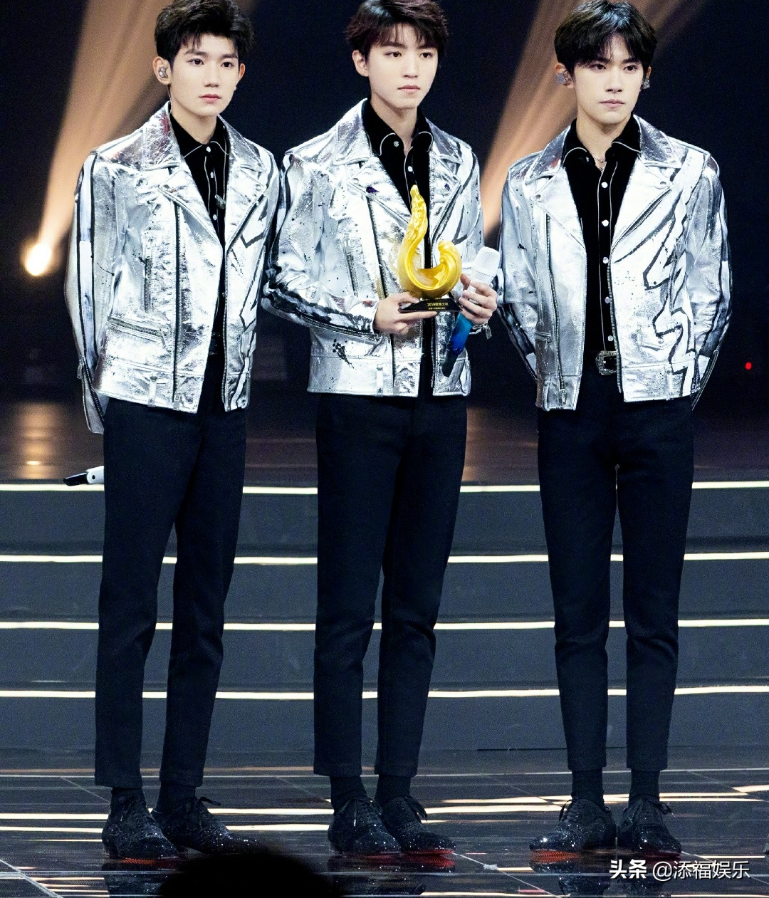 虞书欣在李佳琦直播间提TFBOYS成名曲，还现场唱