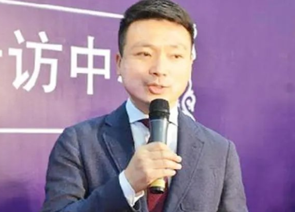 没房、没车、没孩子，康辉与老婆结婚多年，恩