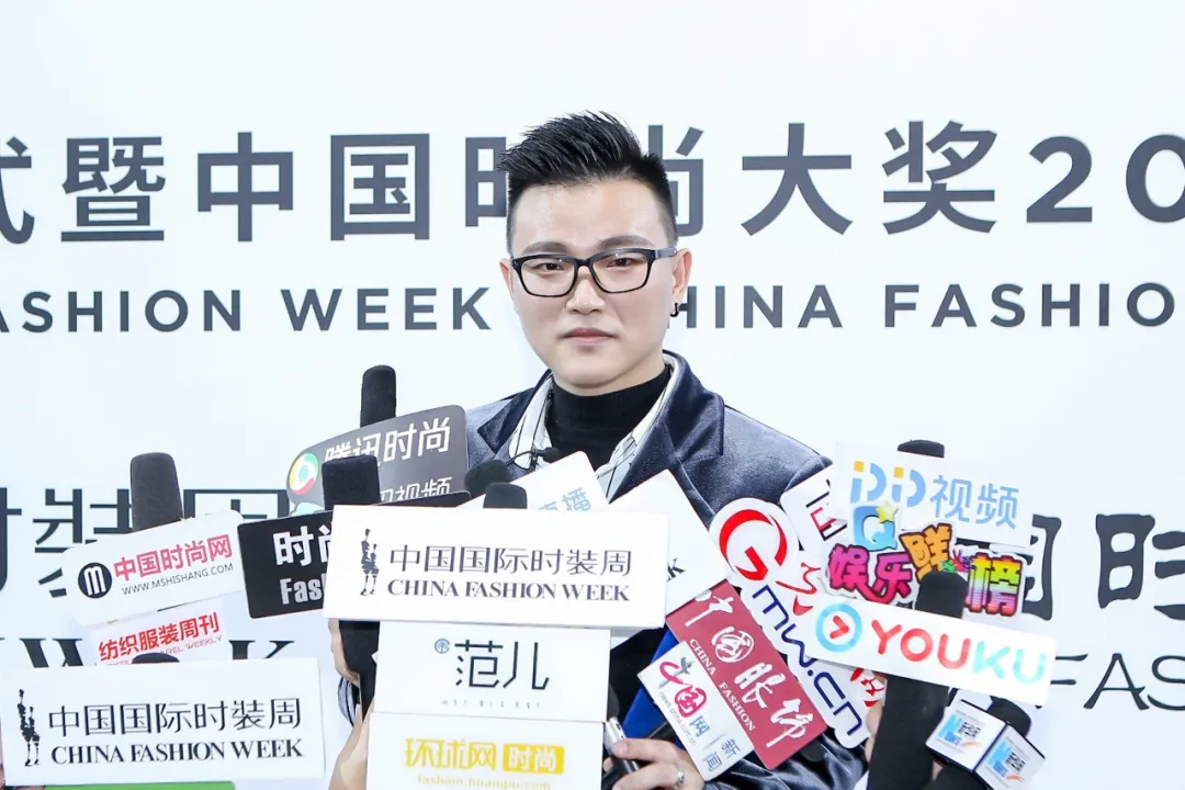 娜尔思之夜完美收官,25°LAN点亮水立方