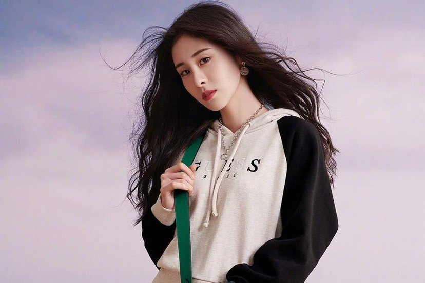 华晨宇承认与张碧晨有个孩子，女方回应：怀孕后选择默默离开
