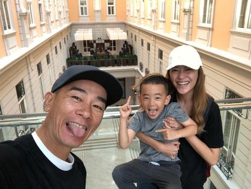 應采兒兒子展現語言天賦，7歲的Jasper能說6地方言