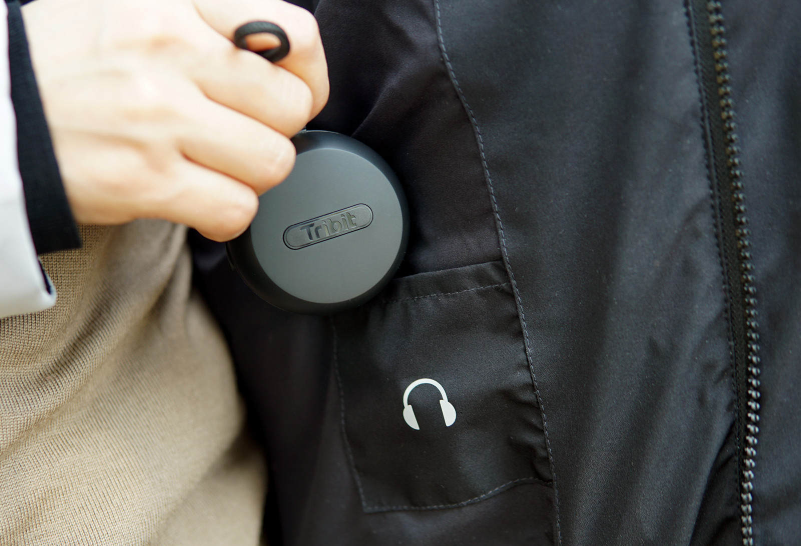 给心爱的TA送上最贴身的温暖，风谜FOOXMET智能发热外套