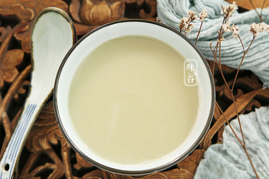 三伏天，这豆浆要常喝，比牛奶强多了，清热消暑，天气越热越要喝