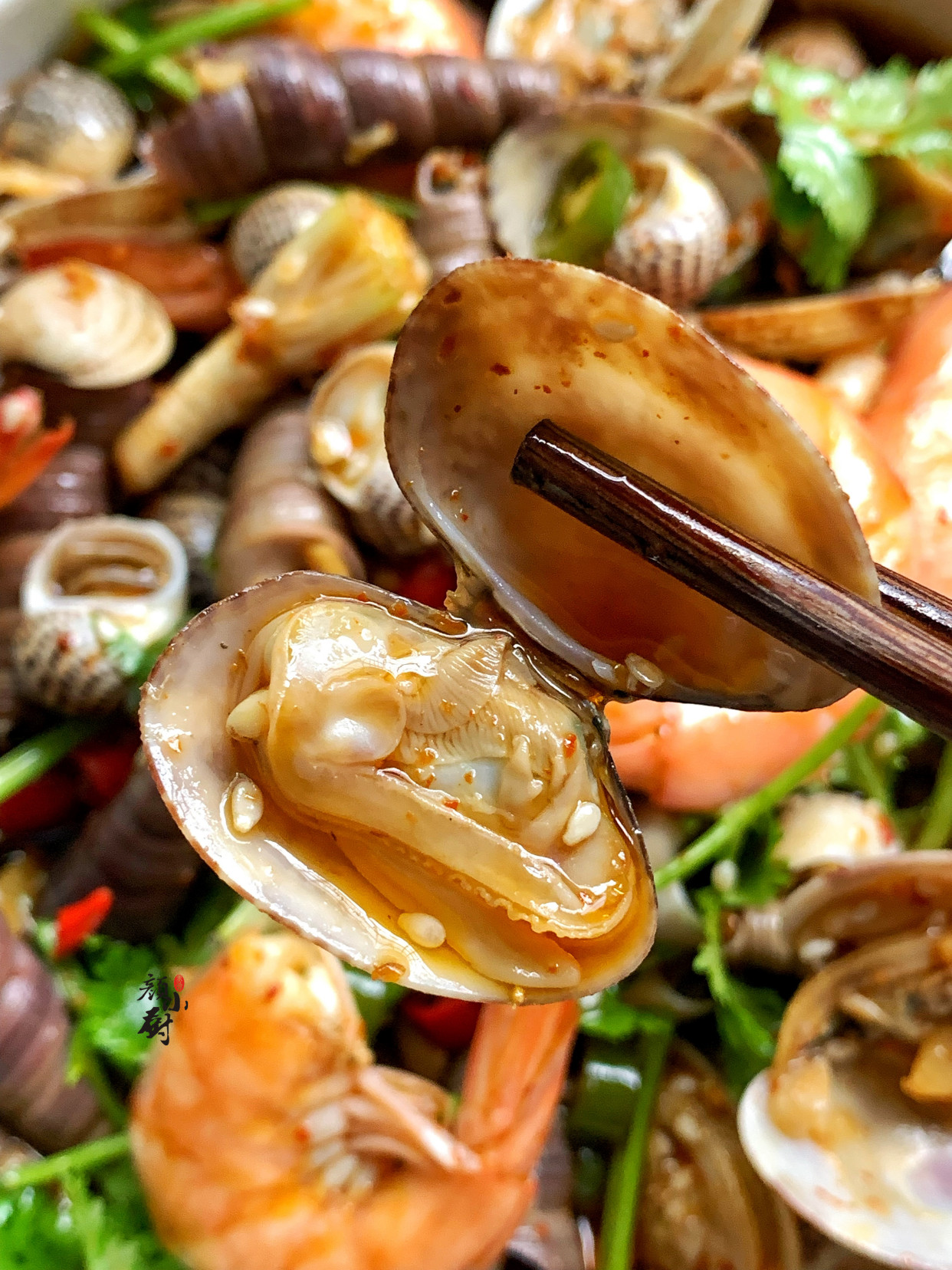 夏天，少吃猪肉多吃它，营养极高，比吃牛羊肉强，拌一下真好吃