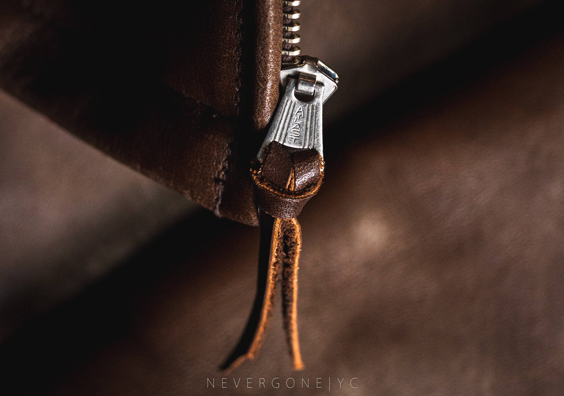 卖2万却不想让人买到的皮衣：At Last Co Lot.670马皮皮衣