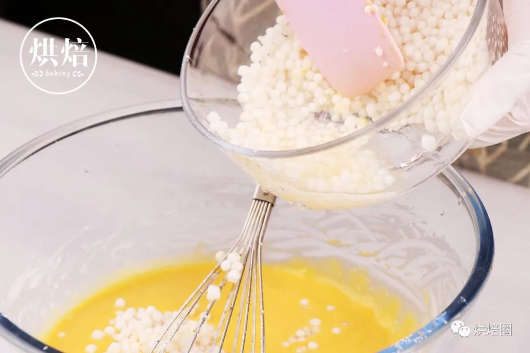 把西米整粒加入到木薯粉中蒸出來的糕好有嚼勁