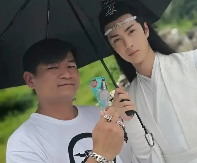嘴唇割破坚持拍戏，《陈情令》导演力挺肖战，陈道明：它不叫敬业