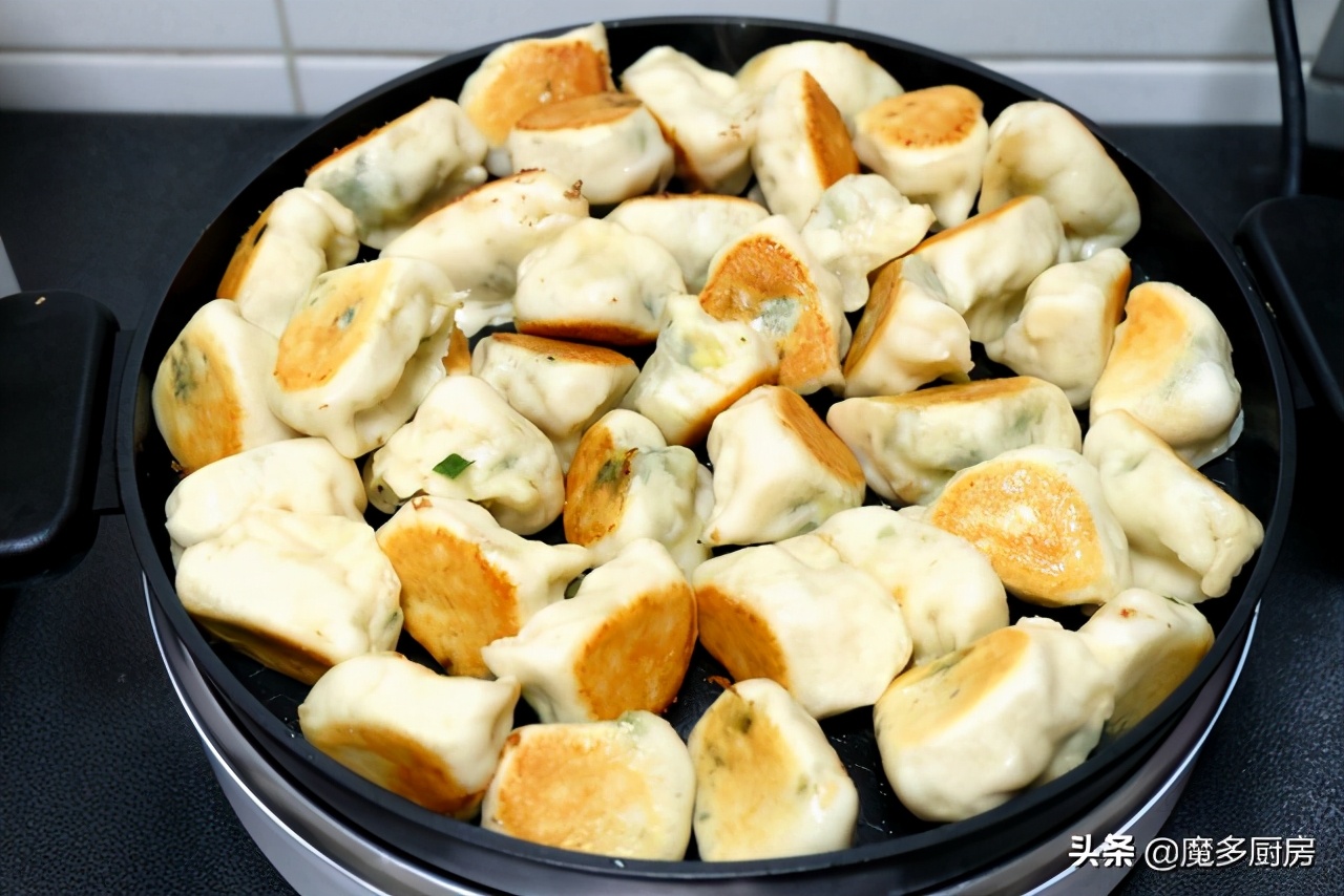 最近常做這種包子，比蒸包子更香更好吃，做法簡單孩子愛吃