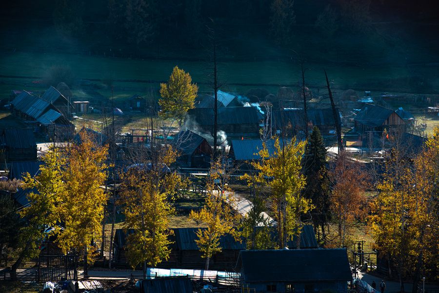 God's back garden-Kanas autumn scenery