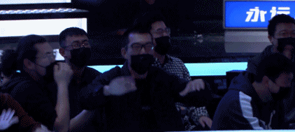 激起体育圈“骂战”，还被新华社点名，《吐槽