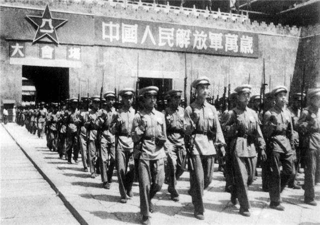 揭秘成昆之变：1985年百万大裁军，邓小平拿自己的老部队开刀