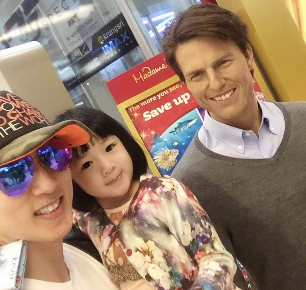 吳尊入駐蠟像館，成館內首尊仿生臂肌蠟像，和自己掰手腕一較高下