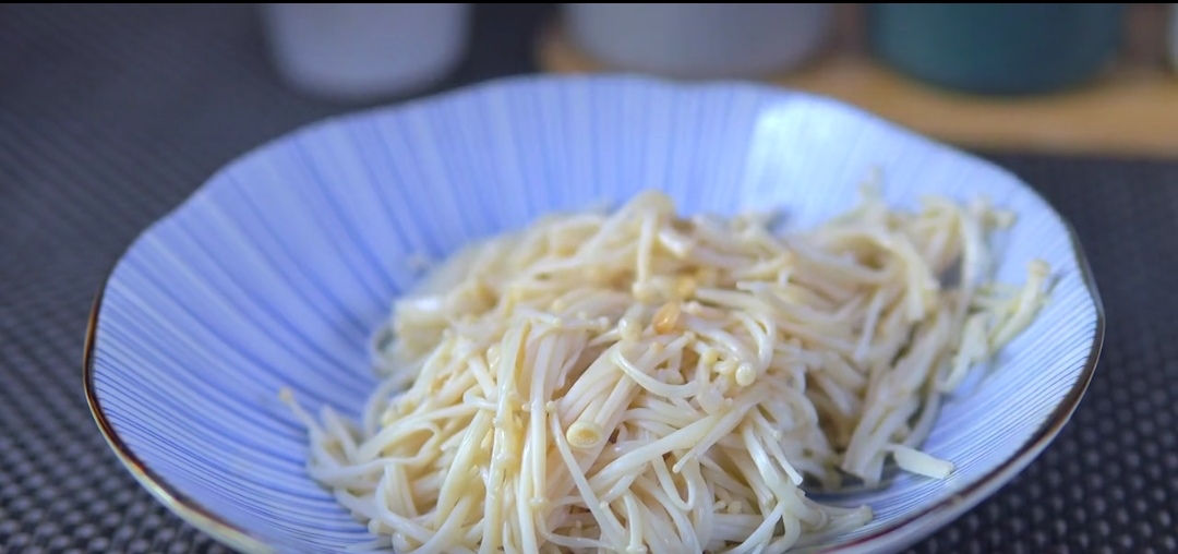 Make hammer delicious hammer flesh, as thin like paper, bright sweet delicate entrance is changed namely