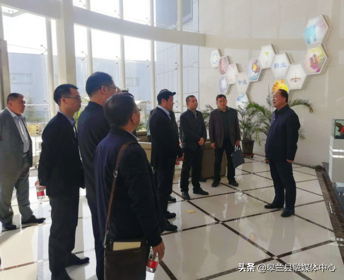 ����������ѧ�쵼������и���������ҵ