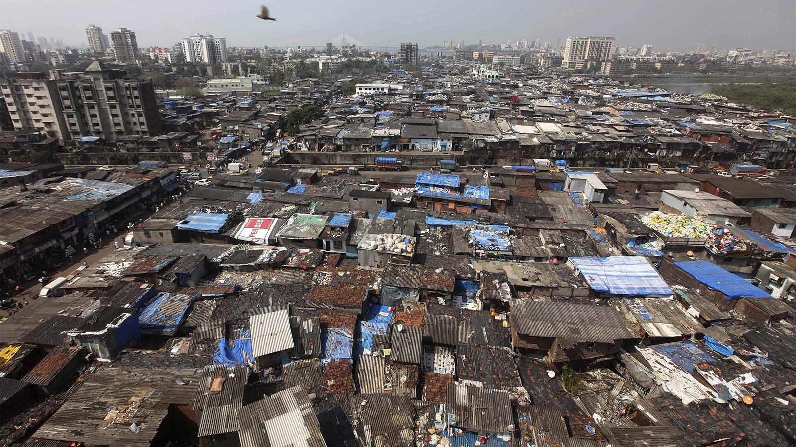 印度疫情為何迅速失控？看他們住的地方就懂了，亞洲最大貧民窟