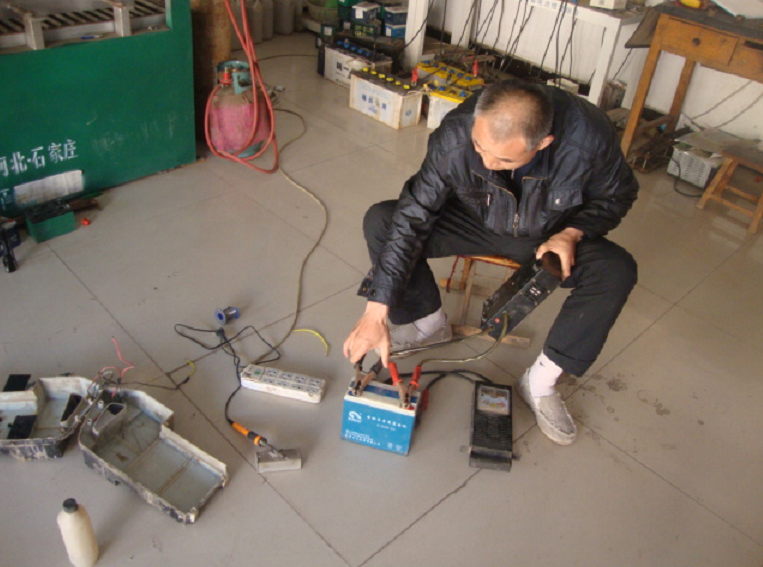 電動車太久不用，電池被“餓死”充不進電咋辦？這一招免費又有效