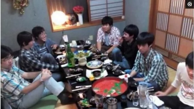 中国人聚餐、日本人聚餐、印度人聚餐，网友：