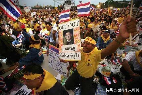 ‭泰国动乱大升级：14年后，泰国人更加怀念前总理他信了