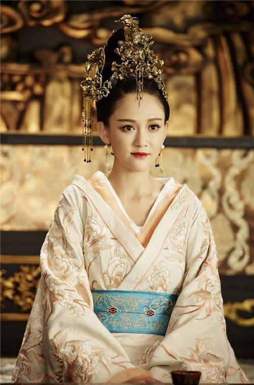 中国唯一始终参政的皇后，与皇帝并称“二圣”，却被冠上善妒名头