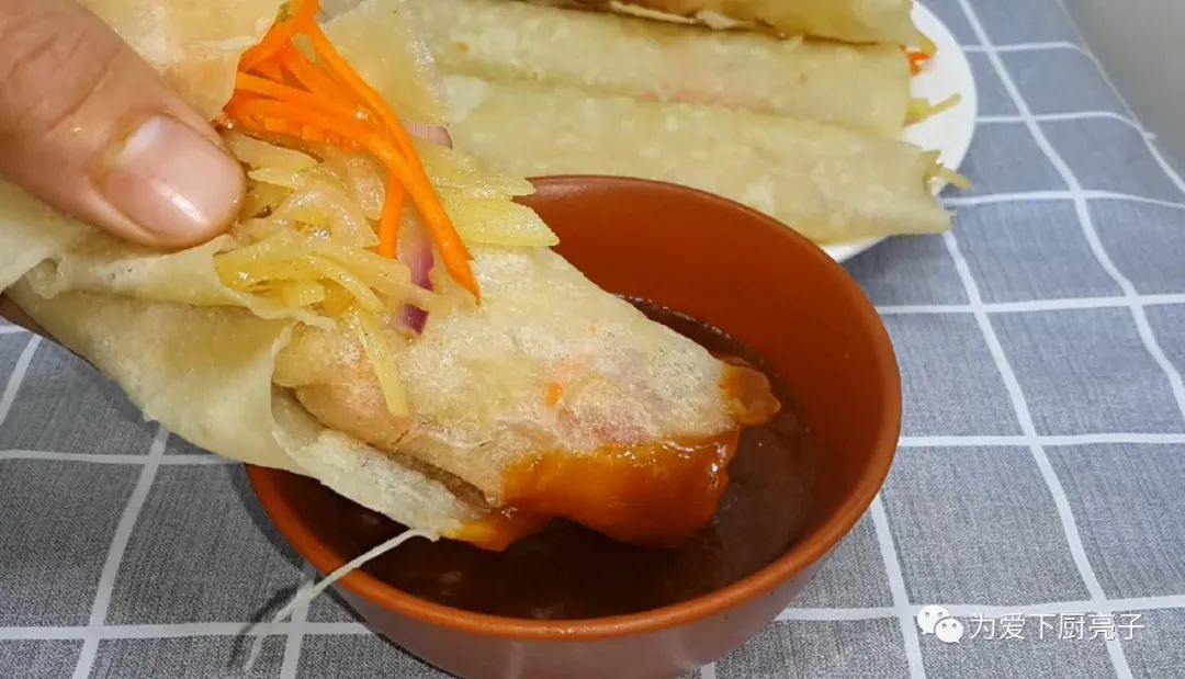 家常蔬菜捲餅做法，掌握配方技巧，張張柔軟勁道，真的太好吃了