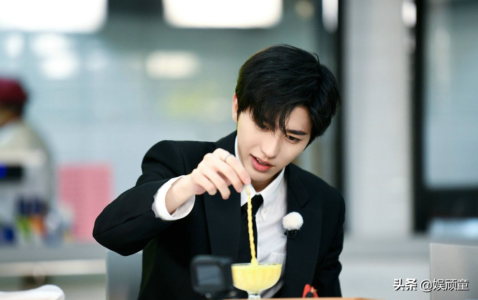 蔡徐坤《奔跑吧》显露人品，沙溢对他四字评价