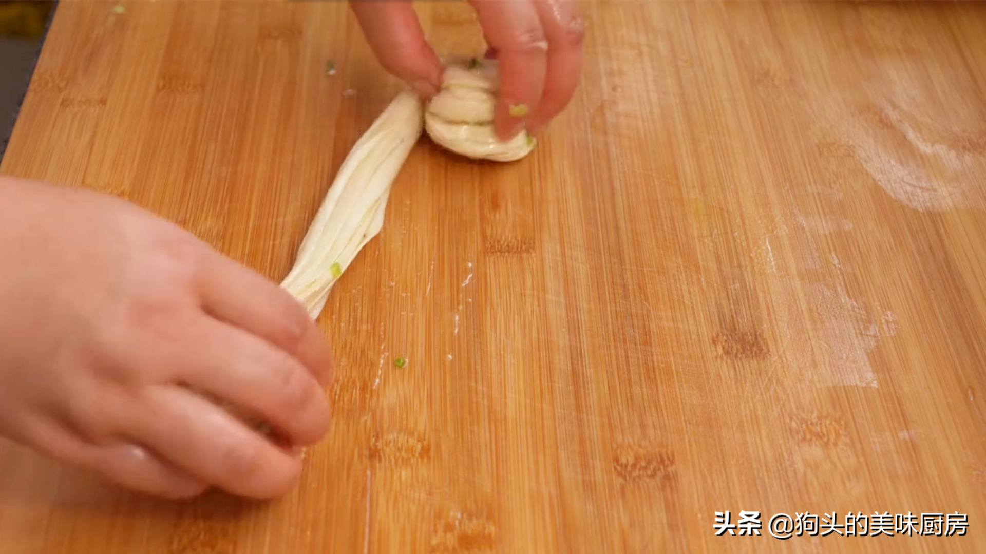 盤絲餅，最簡單實用的做法，劃一劃，抻一抻，絲絲分明，口口留香