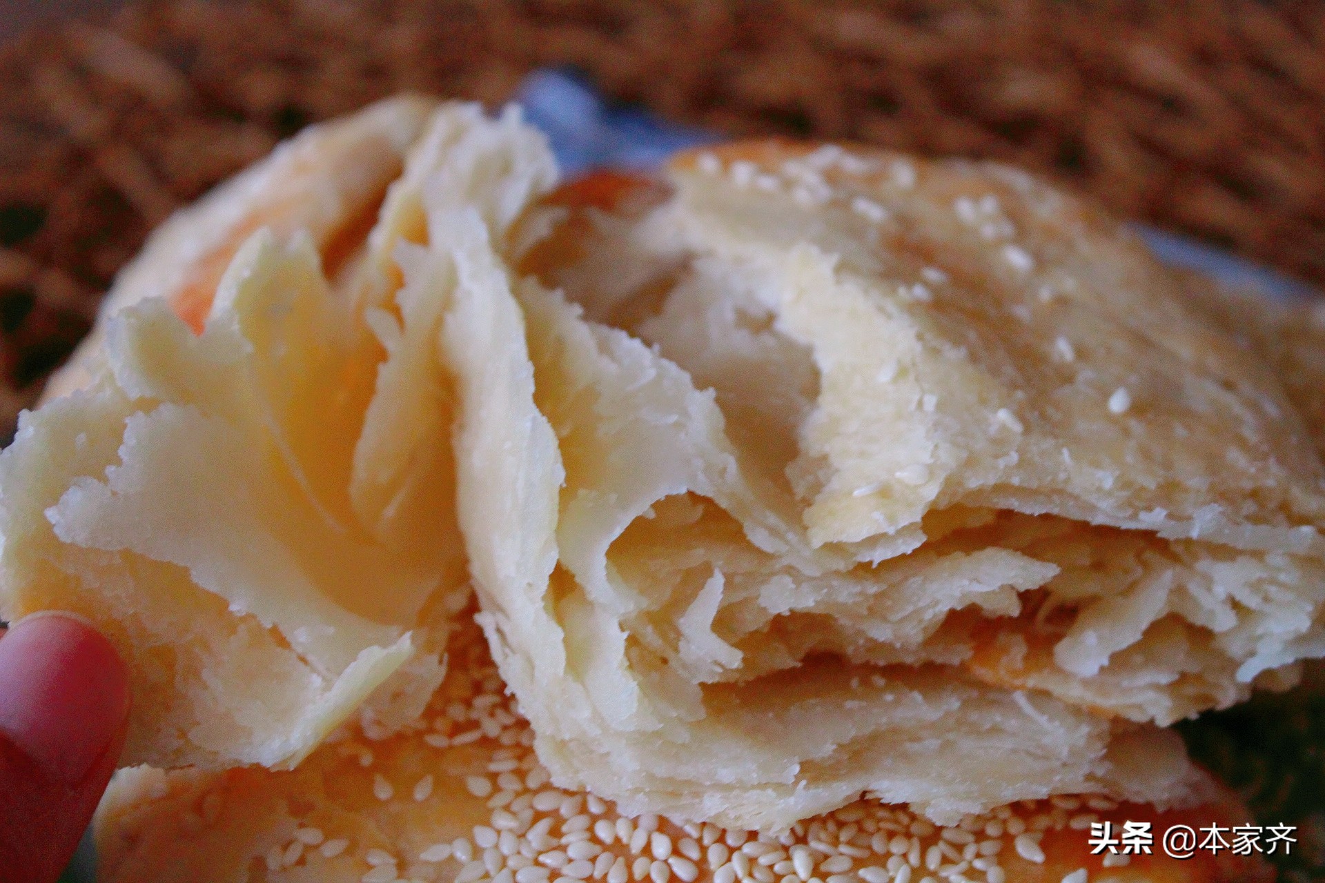 一個128層的烤餅是這樣做成的！ 酥鬆又醇香，推薦給所有人