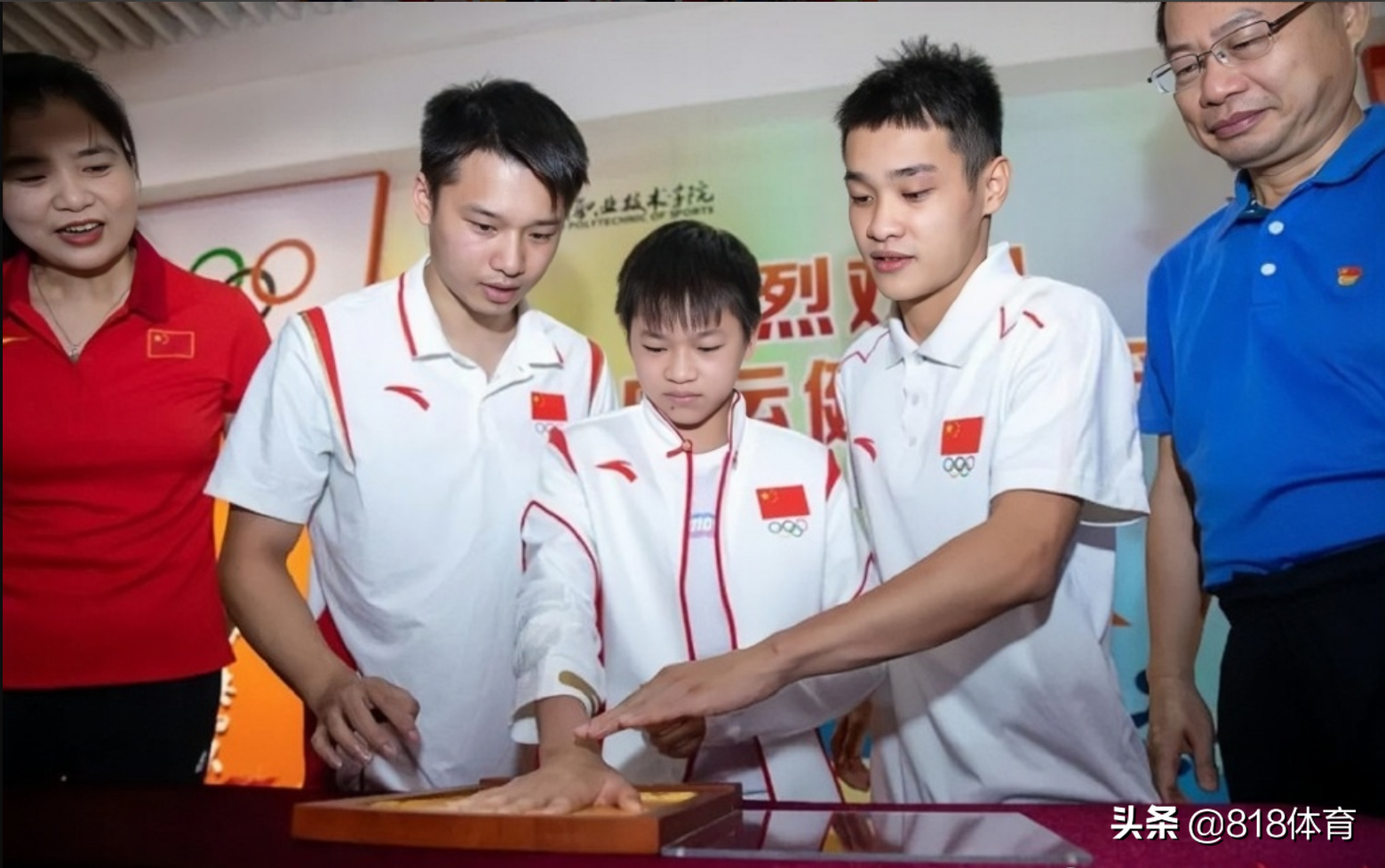 感恩!全红婵陈艾森回广州体校看望恩师,她耕耘30年造3大奥运冠军