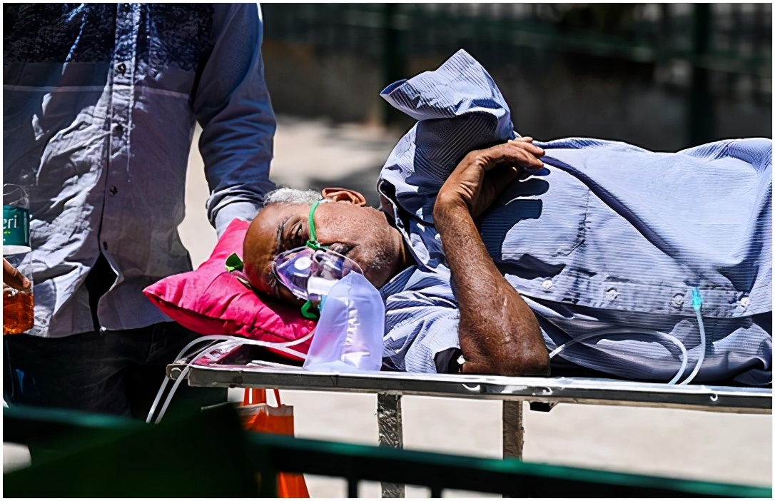 这时候还分尊卑贵贱！印度火葬场急聘高种姓员