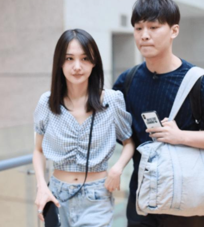 郑爽欠税案，是谁在背后操控，你知道吗