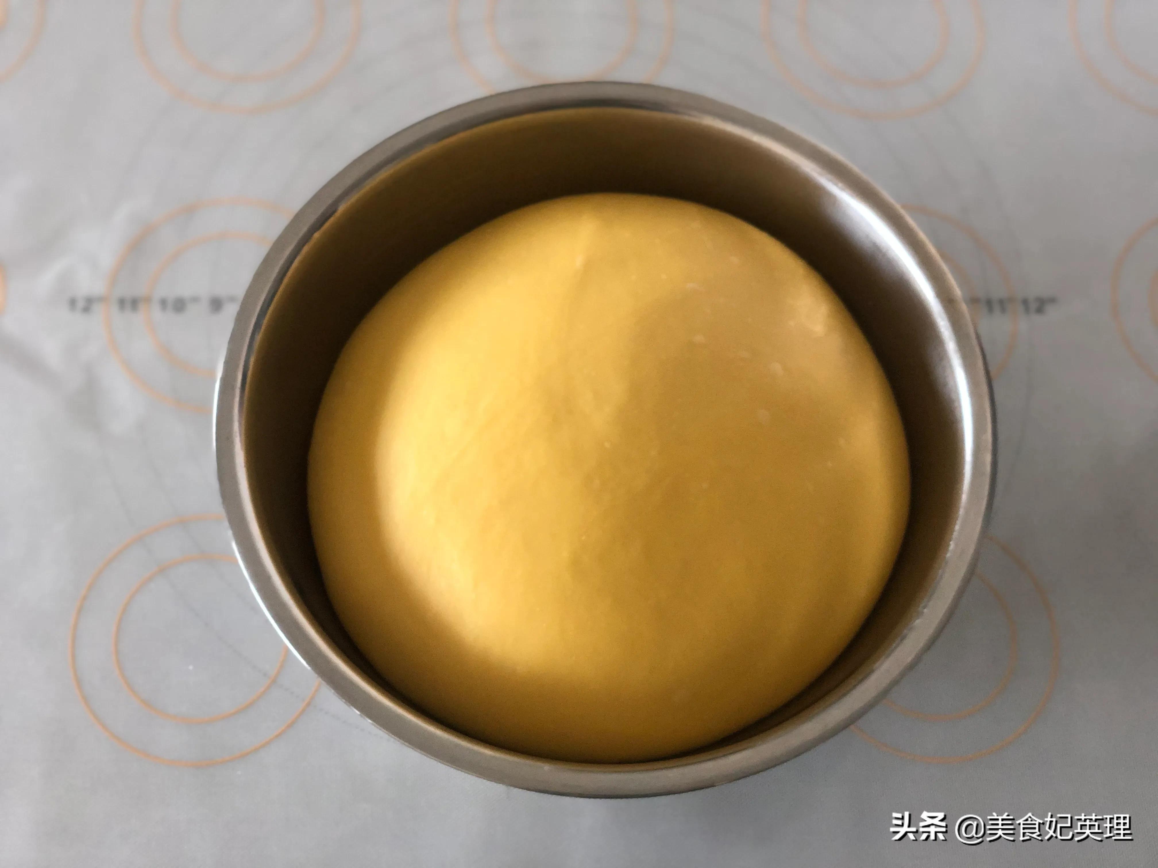 这面包不放色素却能金灿灿，香软异常特好吃，没想到竟是用它做的