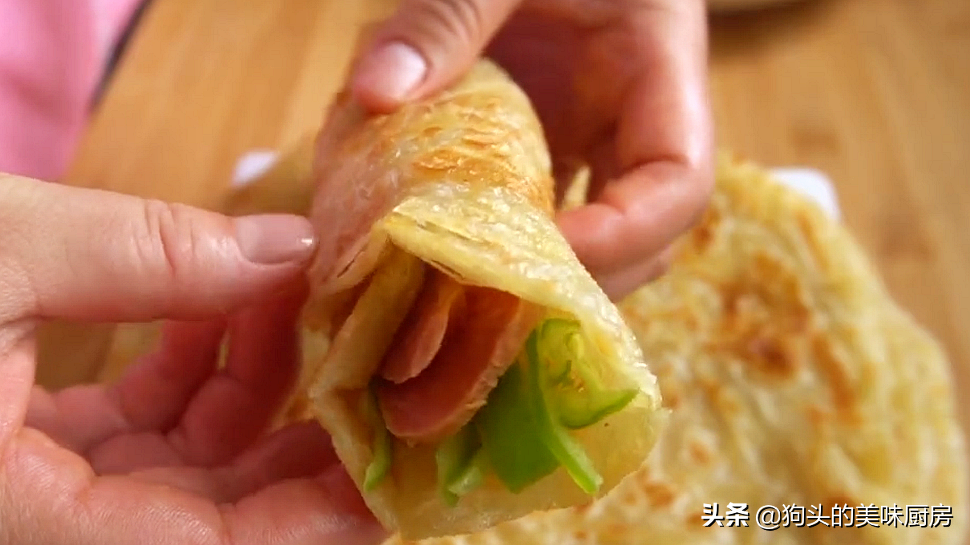 手抓餅家常做法，不用揉麵，外酥裡軟，和外面賣得一樣好吃