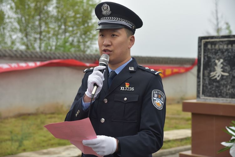 周至公安开展“学党史 祭英烈 铸警魂 促整顿”主题活动