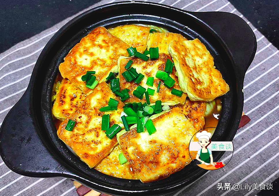 這兩樣素菜一起燜，不放肉也很鮮，我家一周準吃4次，次次都光盤