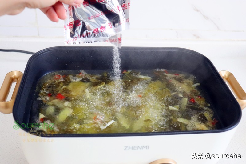 立冬之後就饞這一鍋，酸辣脆爽，連湯汁都好喝，熱乎乎很暖胃