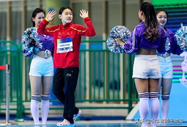 跳水新星張家齊有多萌，接受采訪，奶聲奶氣地，萌化了所有人