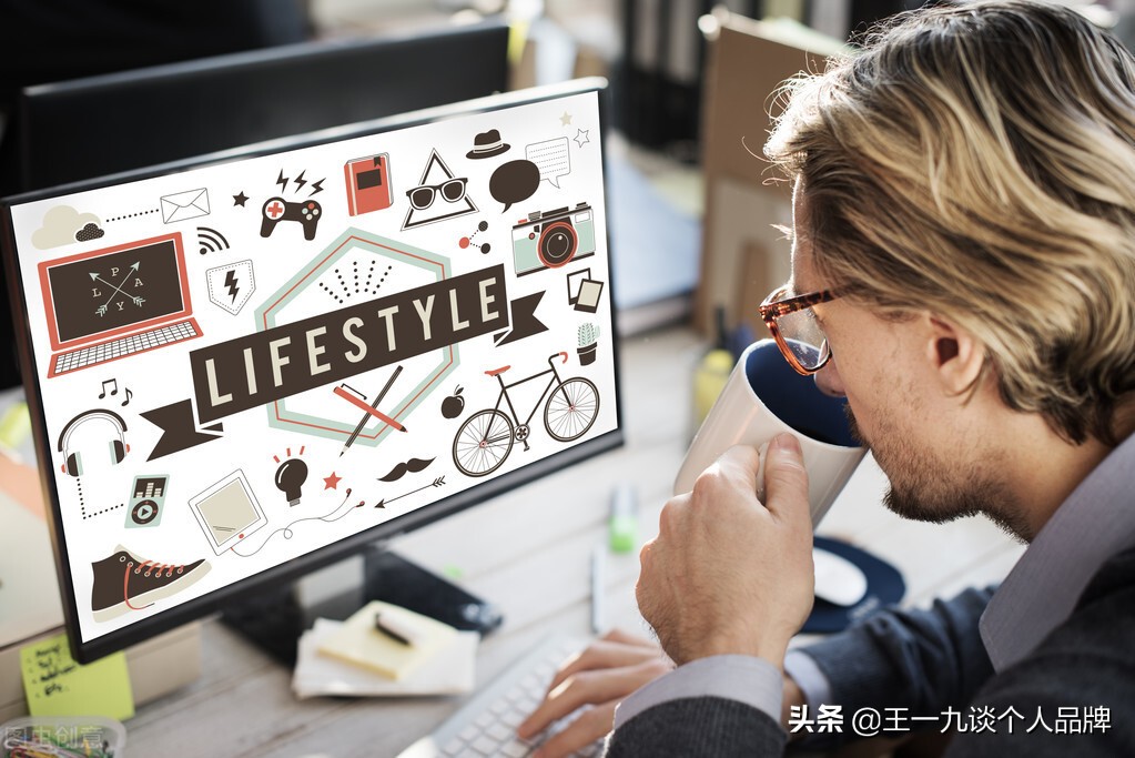 从0到1打造个人品牌：设计师小小的烦恼故事