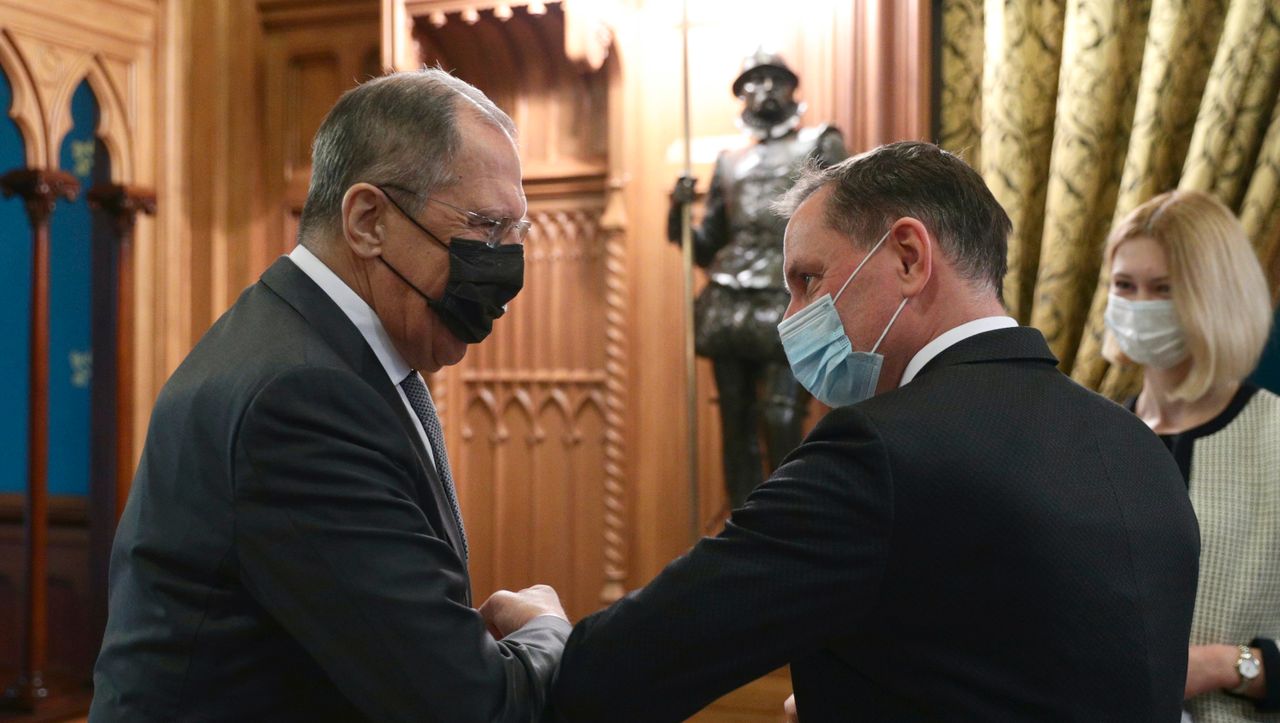 普京雖對德國感情特殊，默克爾之後，德俄曖昧不再，已掉頭向下？