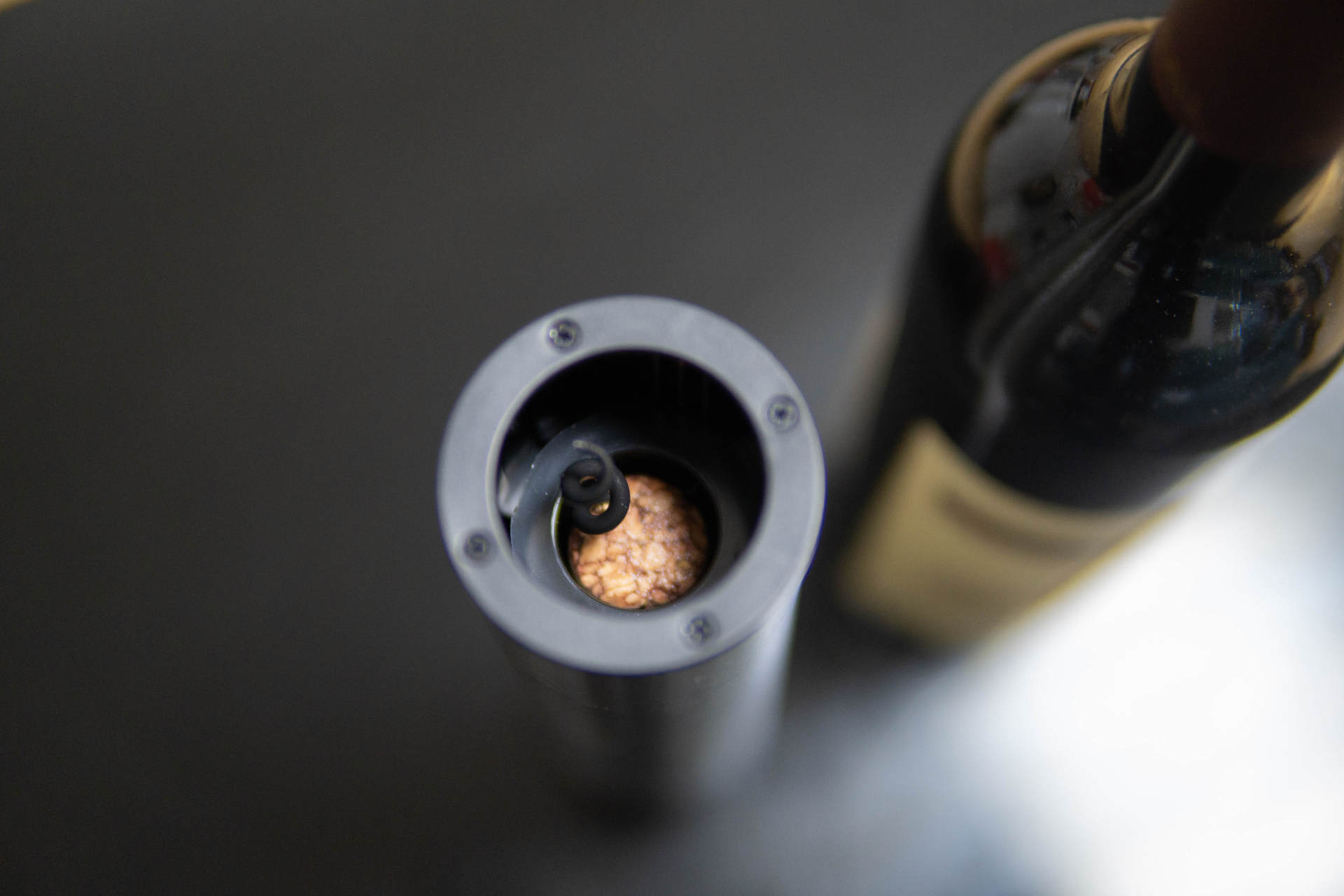 五一假期小酌一杯，圆乐啤酒红酒二合一开瓶器仪式感满满