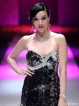 钟丽缇为姐弟恋历经2年人工受孕痛楚，与小12岁