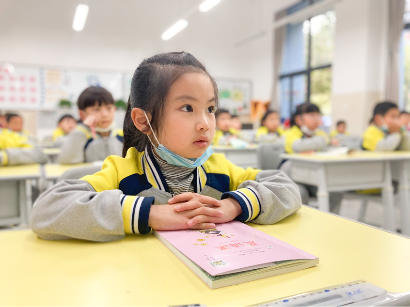 天府新区元音小学少先队清明祭英烈活动