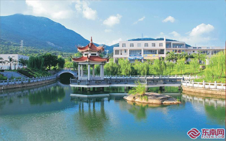 莆田第二中學(xué)的“紅色初心”文明校園紅色浸潤(圖1)