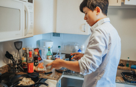 人民日报发表评论，点名张杰的做法，张杰一句