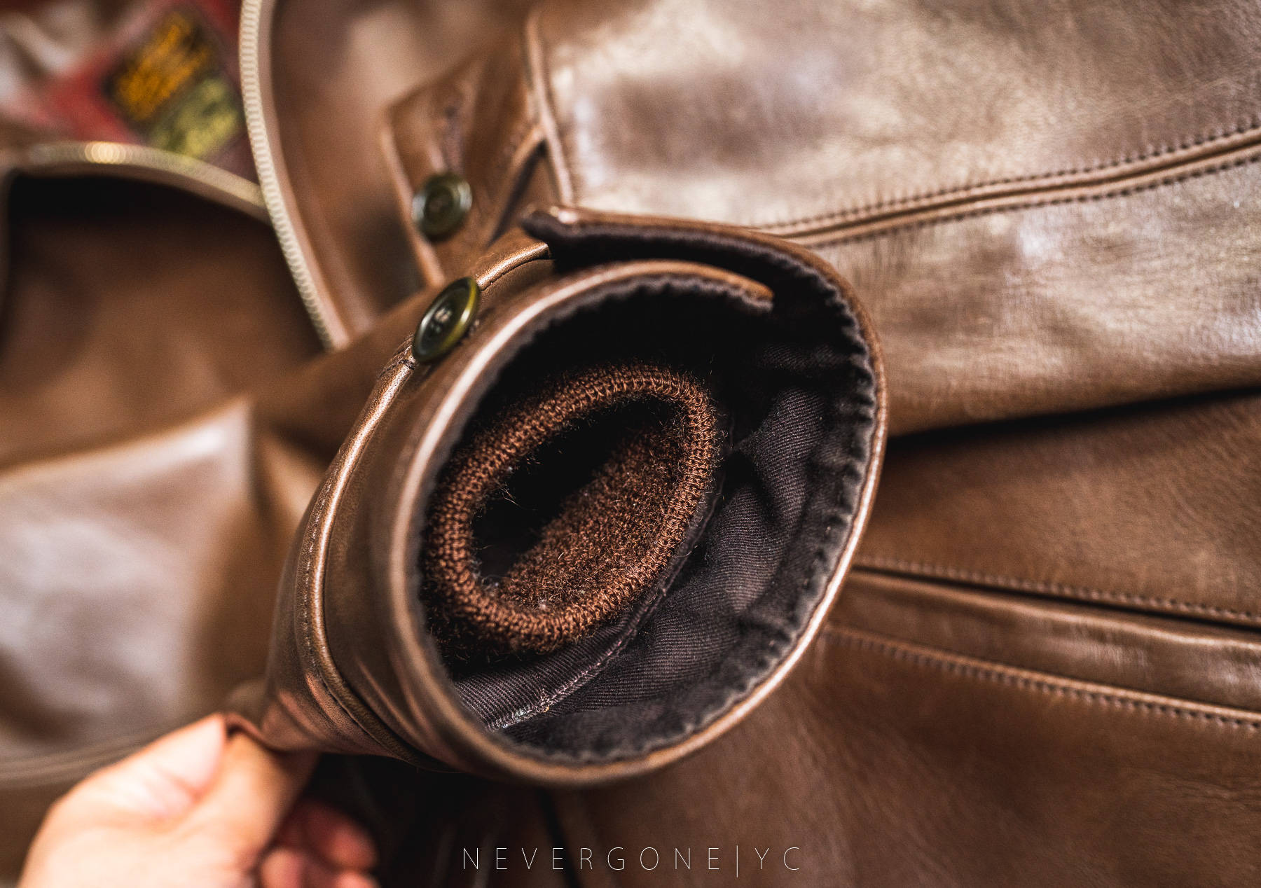 卖2万却不想让人买到的皮衣：At Last Co Lot.670马皮皮衣